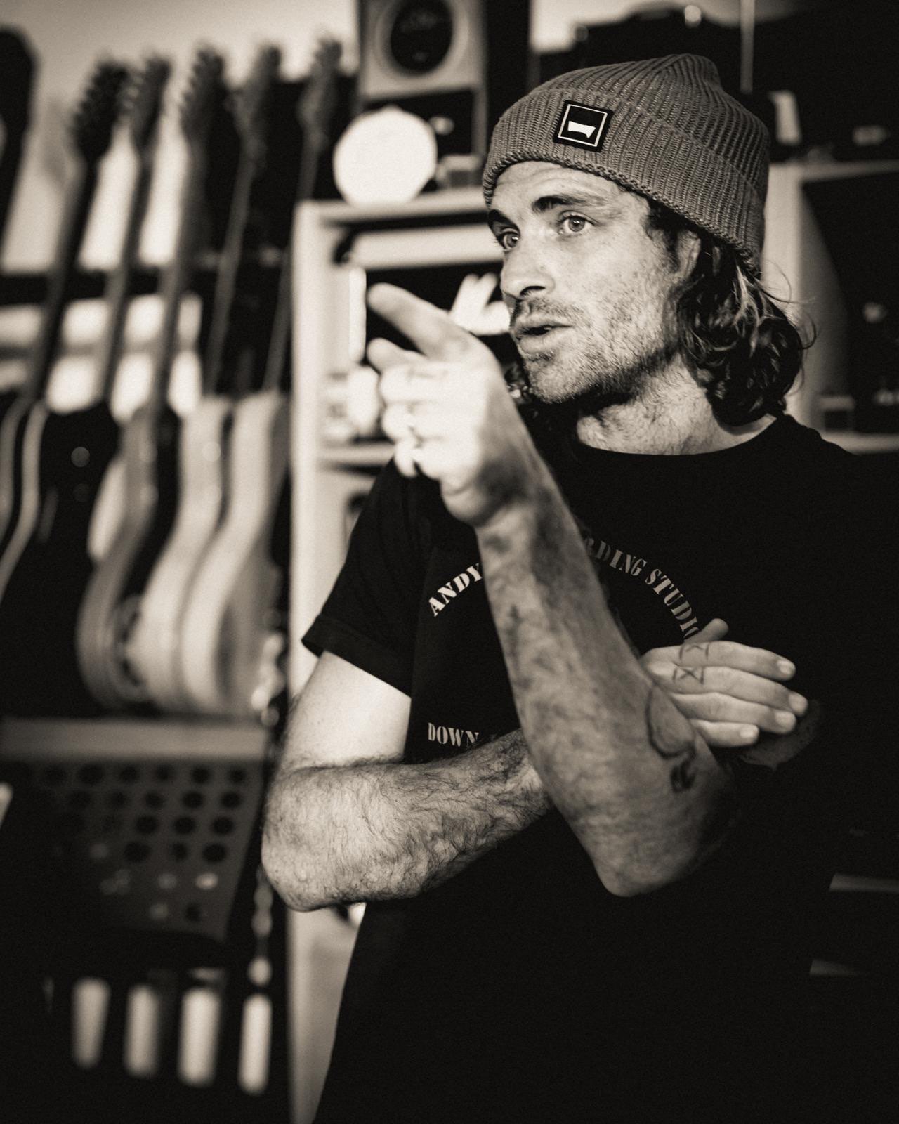 Luca Simonelli en el estudio